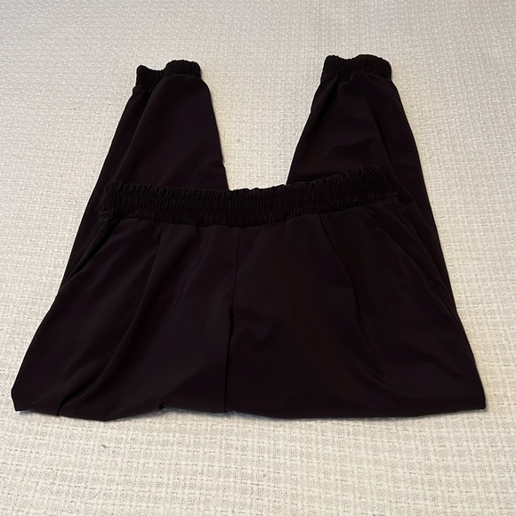 Athleta Pants - Athleta Black Jogger Pants with Elastic Waist Size 8